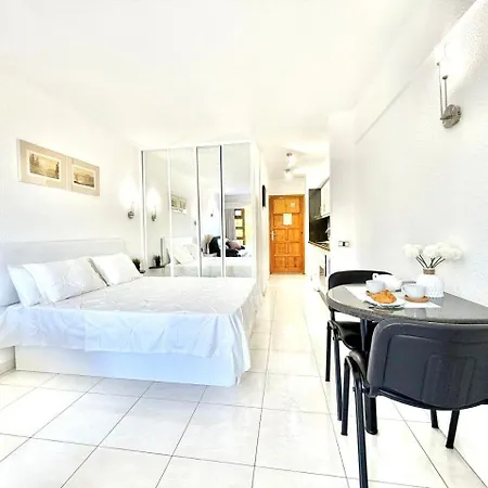 Holiday Studio In Costa Adeje - Heated Pool - Balcony